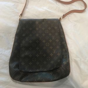 Louis Vuitton saddle bag